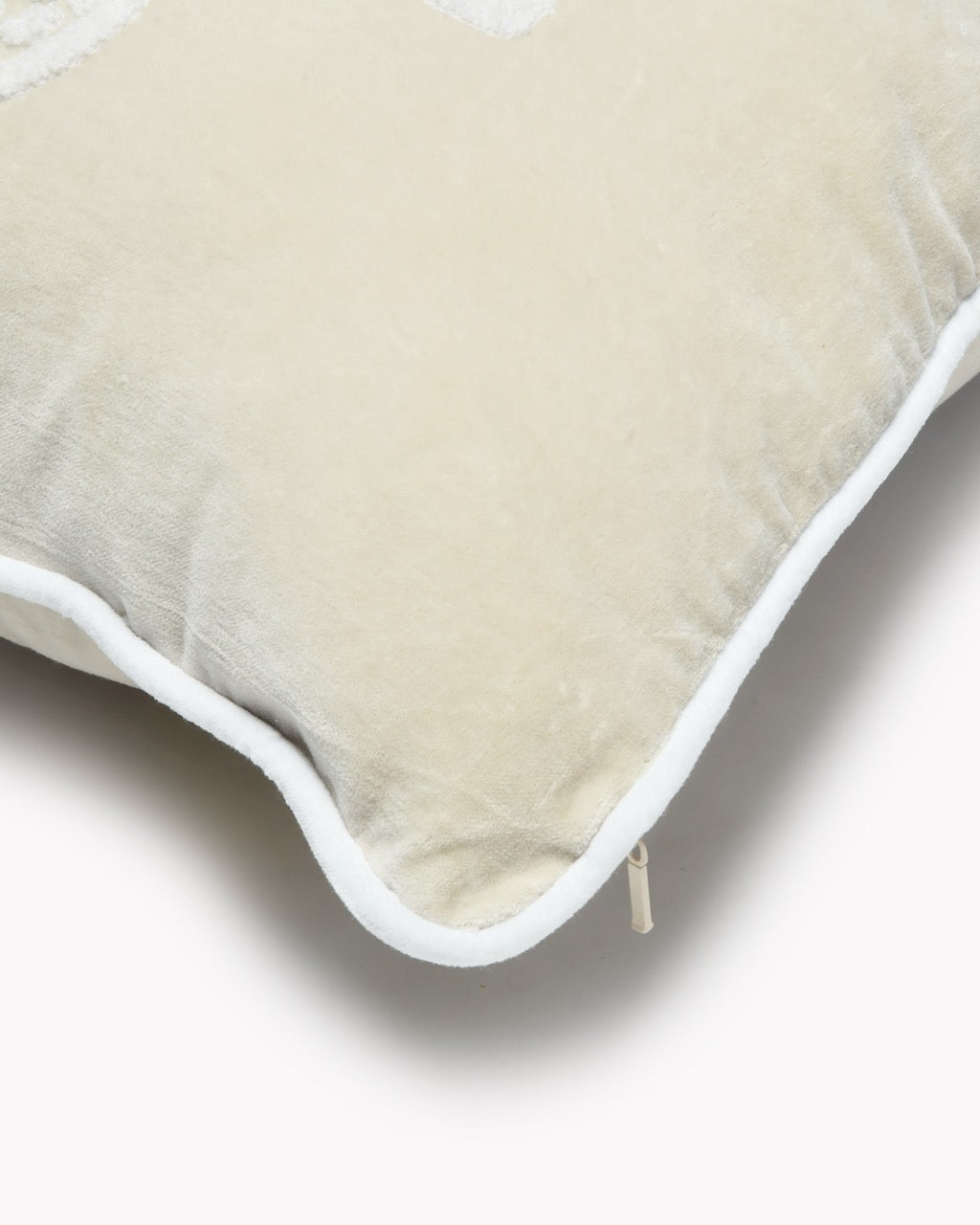 Coussin Velours Tortue Tuftée