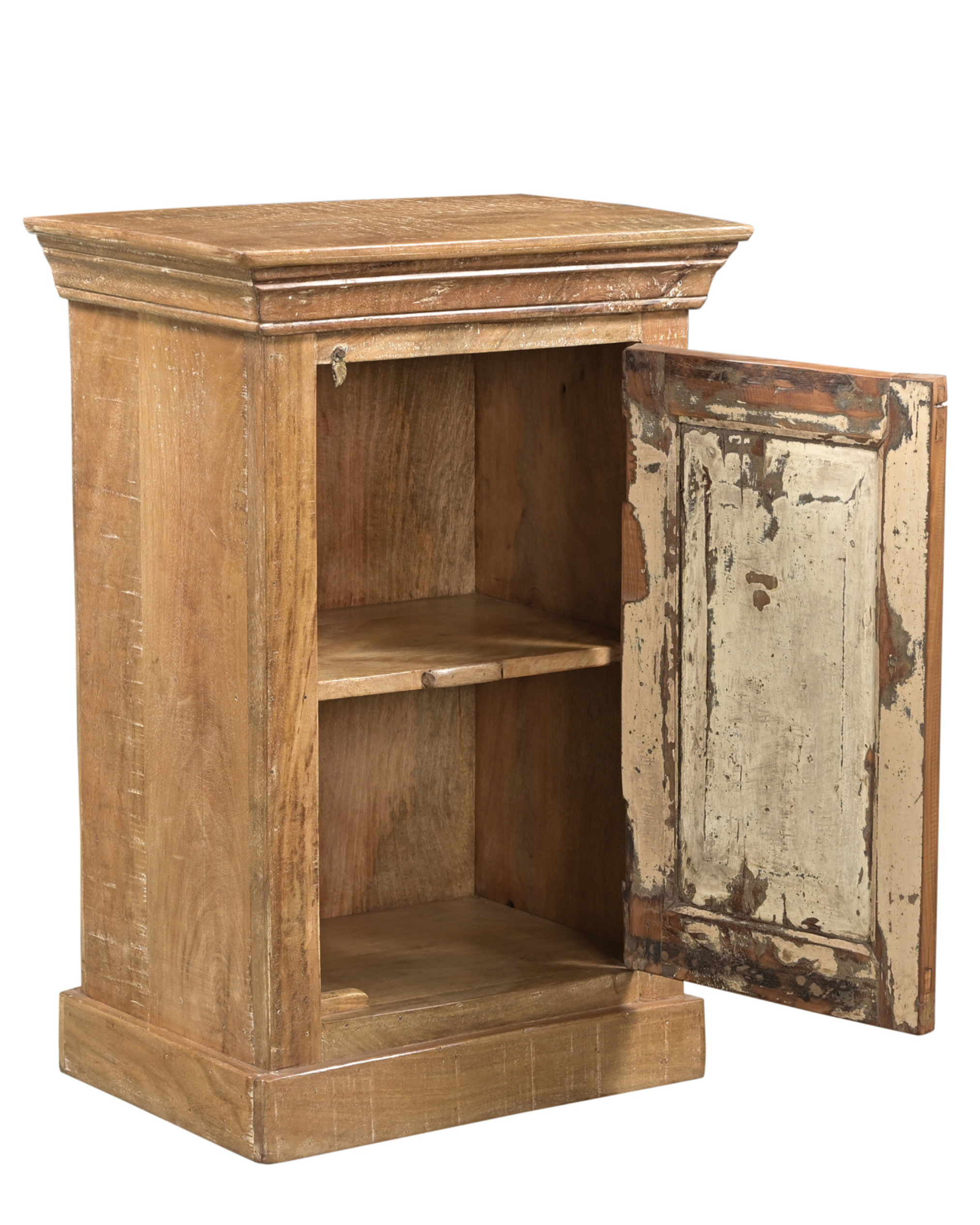 Table de chevet ancienne en bois patiné