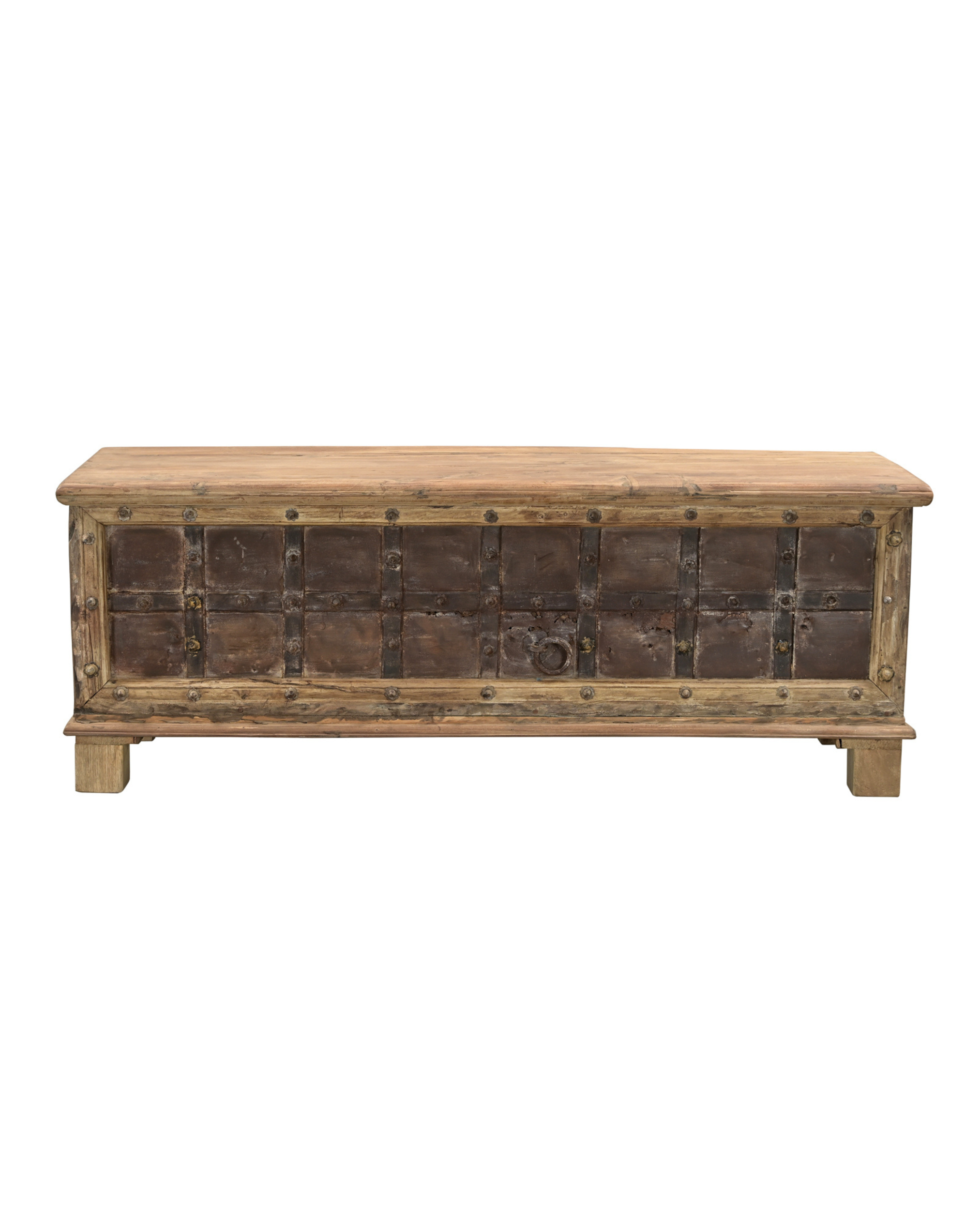 Coffre ancien en bois et métal – pièce unique