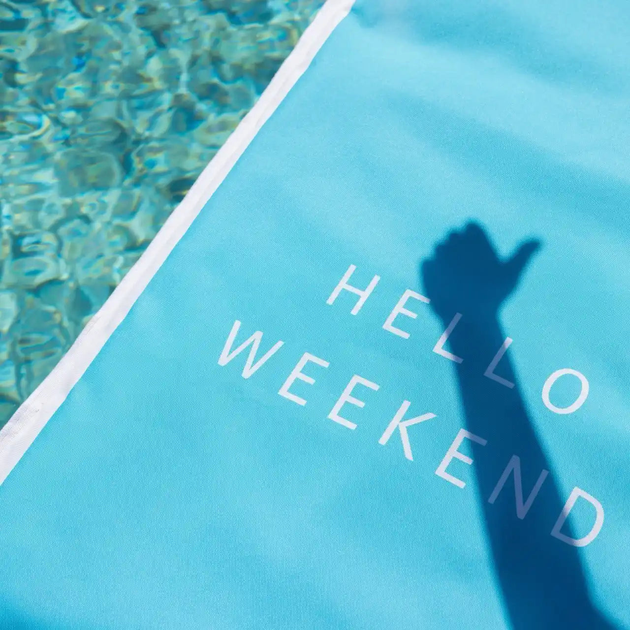 Matelas de Piscine "Déhoussable" Hello Week-End