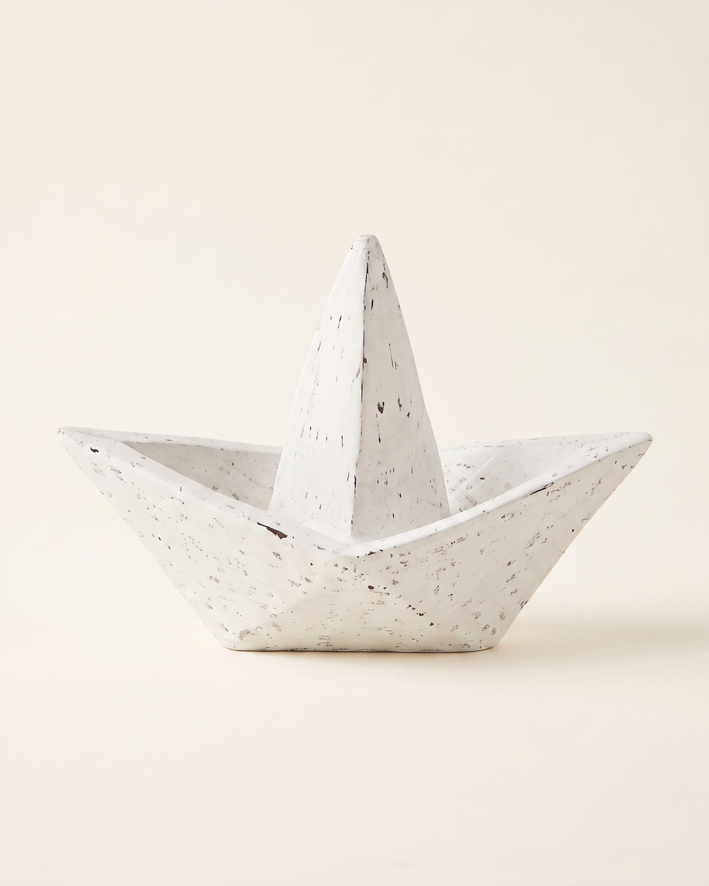 Bateau Origami Décoratif — Sculpture en Bois Blanchi