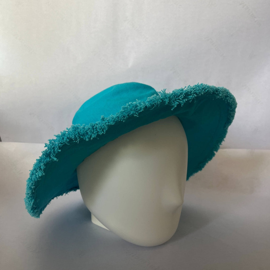 BOB CAPRI - Marinette Saint - Tropez