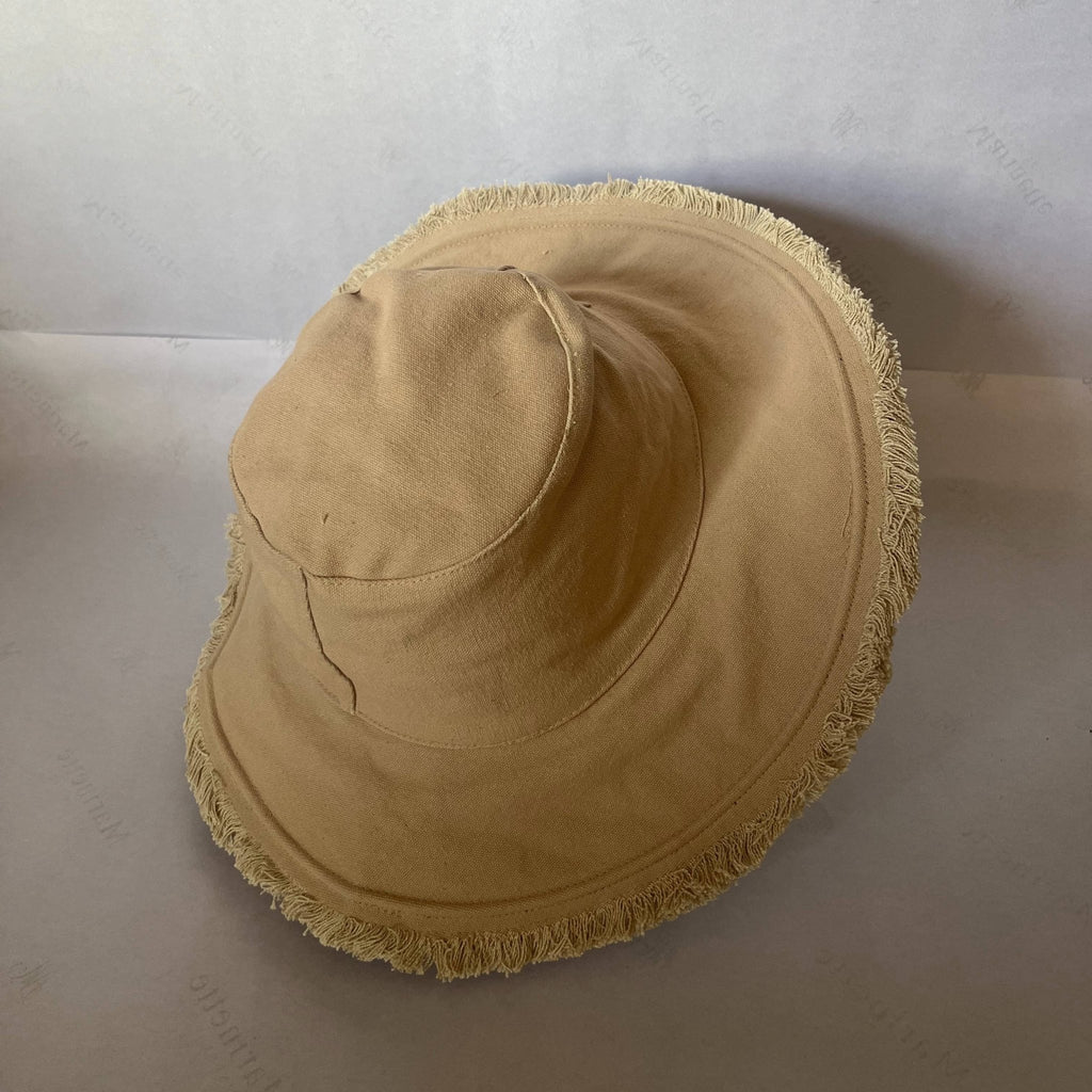 BOB CAPRI - Marinette Saint - Tropez