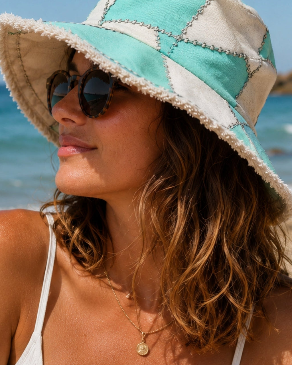 Bob OASIS - Marinette Saint - Tropez