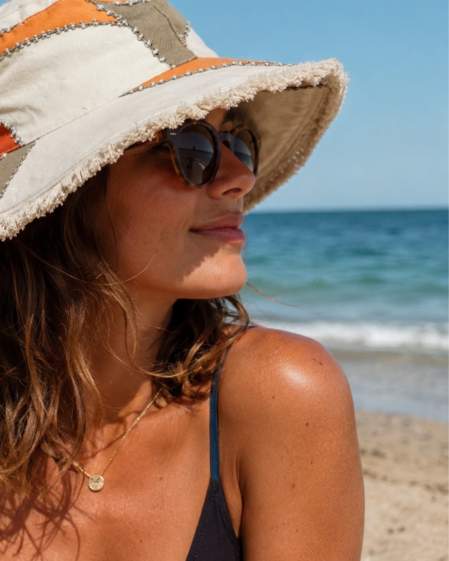 Bob OASIS - Marinette Saint - Tropez