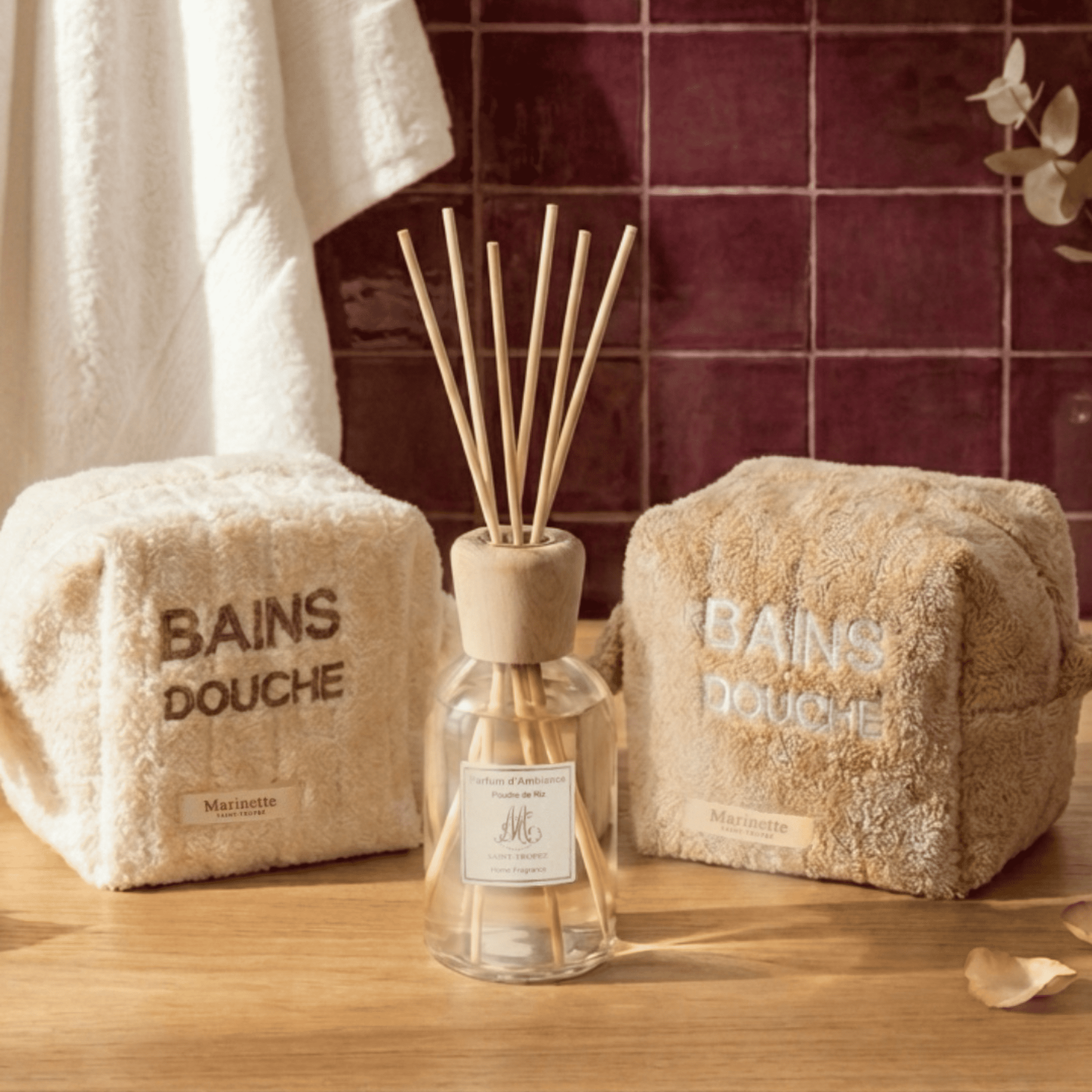 Coffret Saint - Valentin – Deux trousses & un diffuseur d’ambiance - Marinette Saint - Tropez