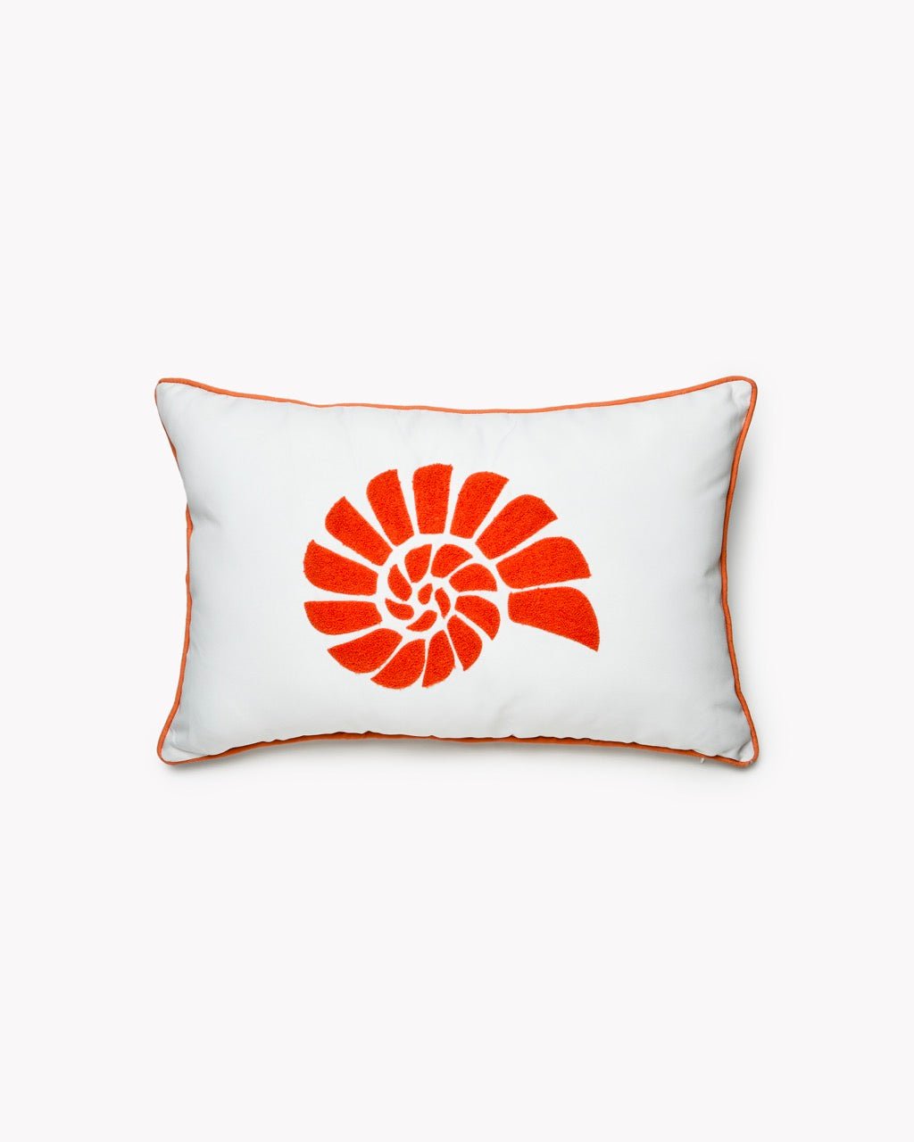Coussin d'Extérieur Déperlant Coquillage — Motif Tufté - Marinette Saint - Tropez
