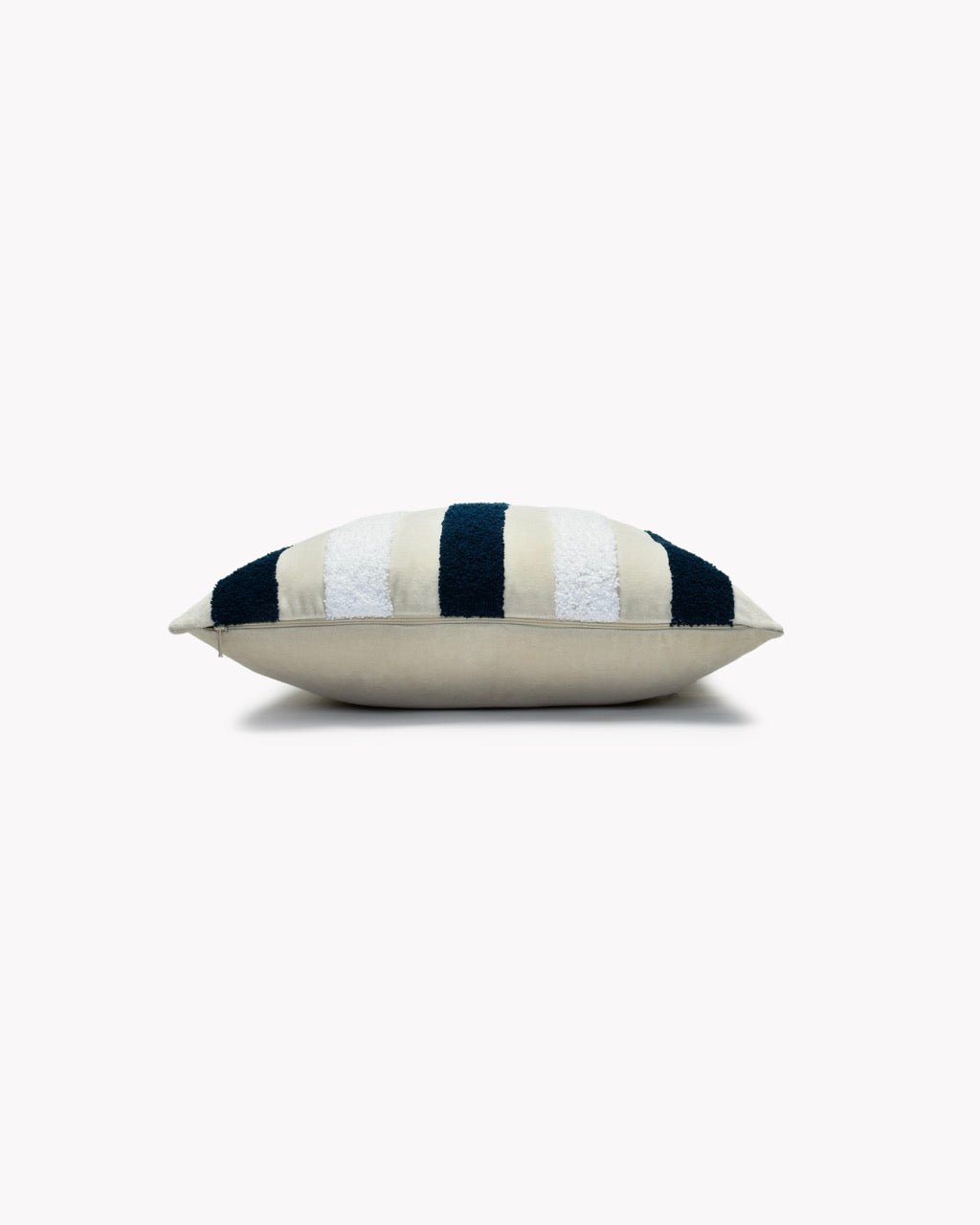 Coussin RAYURES 100% Coton Velvet Tufté - Marinette Saint-Tropez