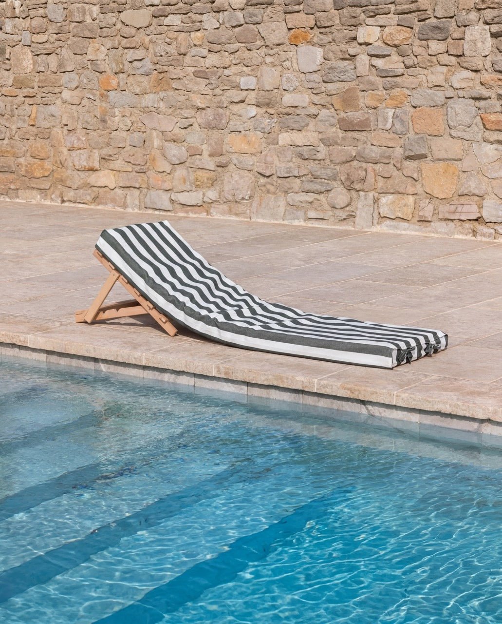 Housse pour matelas confort – Rayure gris anthracite déperlante - Marinette Saint - Tropez