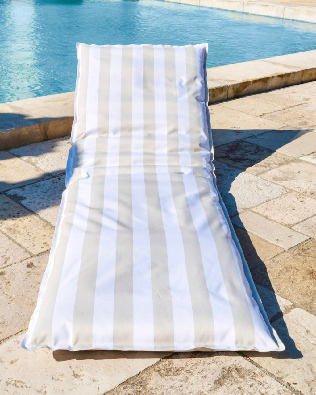 Matelas MISTRAL | Housse 100% Polyester Déperlante + Intérieur Inclus - Marinette Saint - Tropez